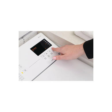 Refurbished Hotpoint WMTF722UUKN Freestanding 7KG 1200 Spin Washing Machine White
