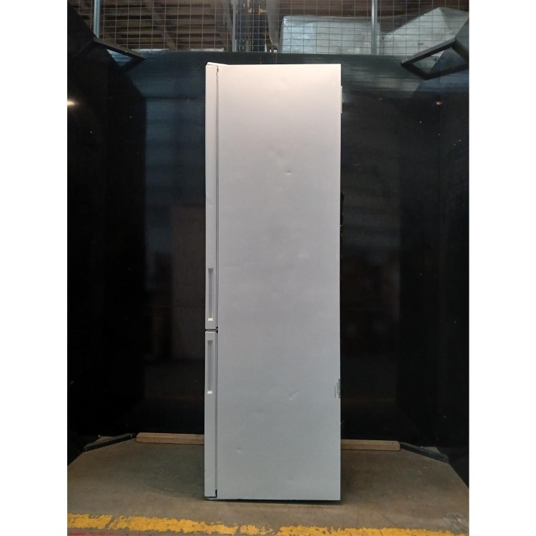 Refurbished AEG RCB636E3MW Freestanding 367 Litre 70/30 Frost Free Fridge Freezer White