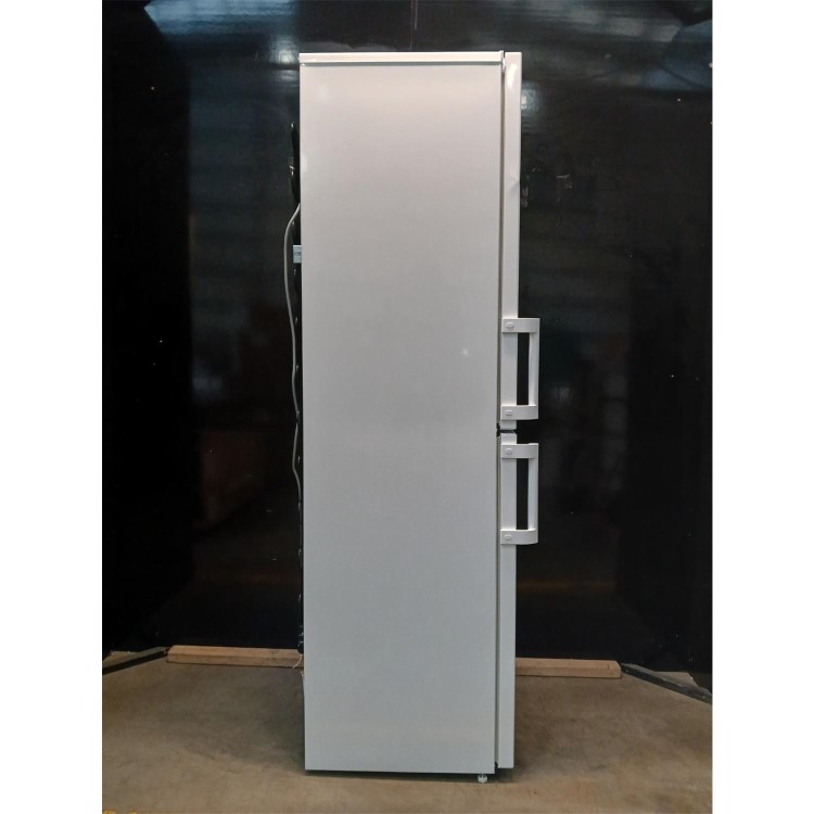Refurbished Indesit IB55732WUK Freestanding 287 Litre 50/50 Low Frost Fridge Freezer White