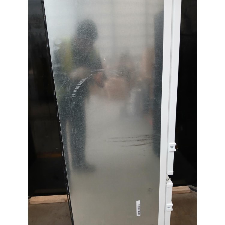 Refurbished Zanussi ZNTN19ES1 Integrated 273 Litre 70/30 Frost Free Fridge Freezer White