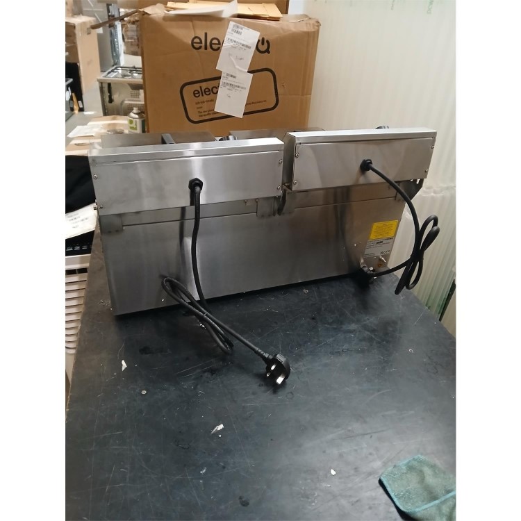 Refurbished Hamoki EF162V Twin Countertop Electric Fryer - 2 x 16 Litre Twin Tank With Drain Tap