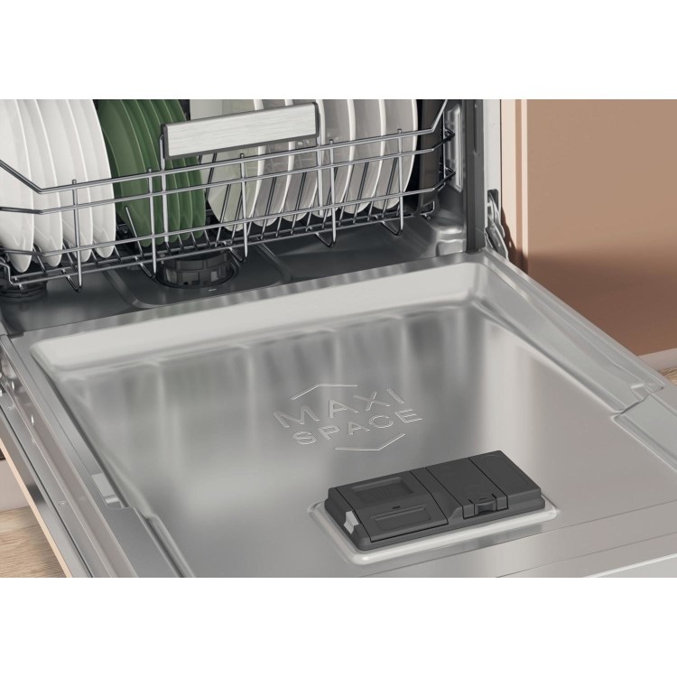 Hotpoint Maxi Space Integrated Dishwasher - C-Rated Black control panel