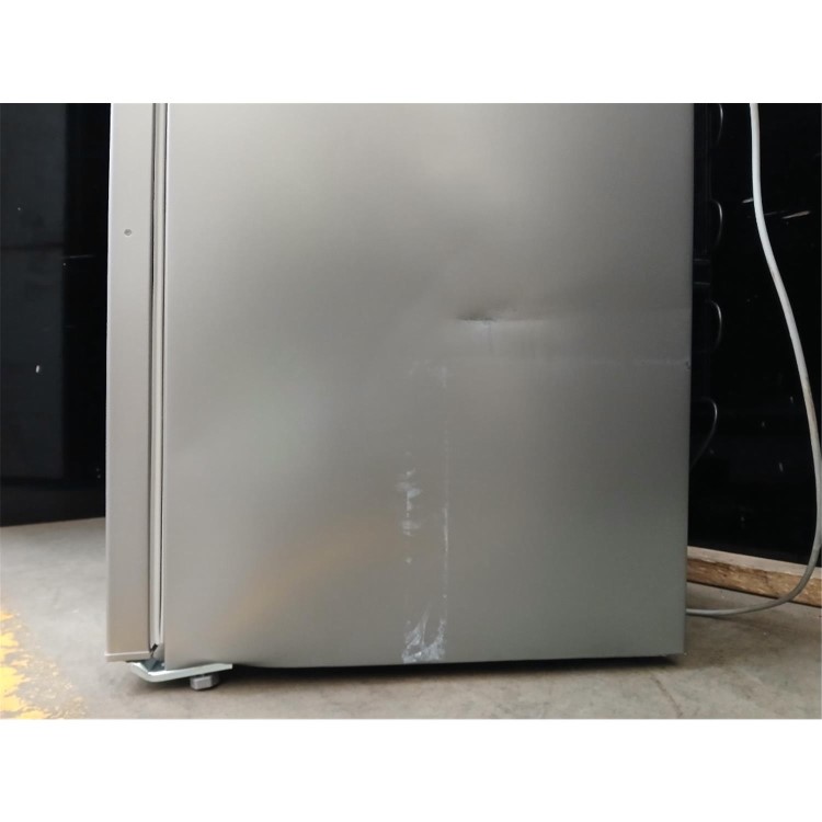Refurbished Indesit IKNS1261S4UK Freestanding 262 Litre 60/40 Fridge Freezer Silver