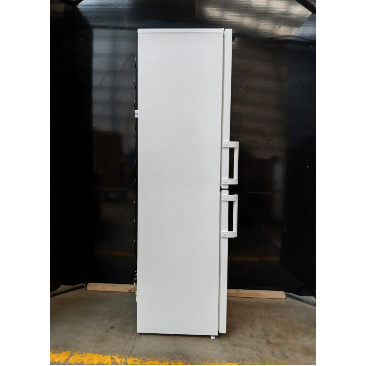 Refurbished Indesit 287 Litre 50/50 Freestanding Fridge Freezer - White