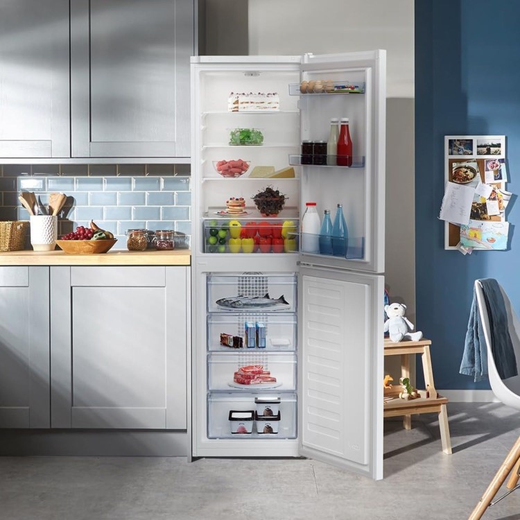 Beko 270 Litre 50/50 Freestanding Fridge Freezer - White