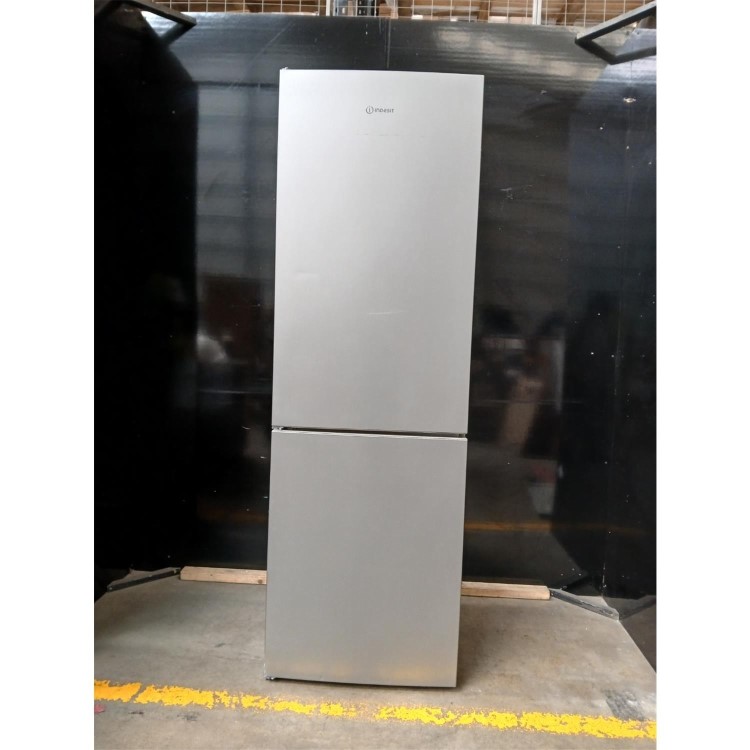 Refurbished Indesit INKS1361S4UK Freestanding 343 Litre 60/40 Low Frost Fridge Freezer Silver