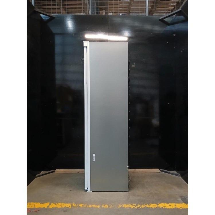 Refurbished Hotpoint 209 Litre Integrated In-Column Freezer