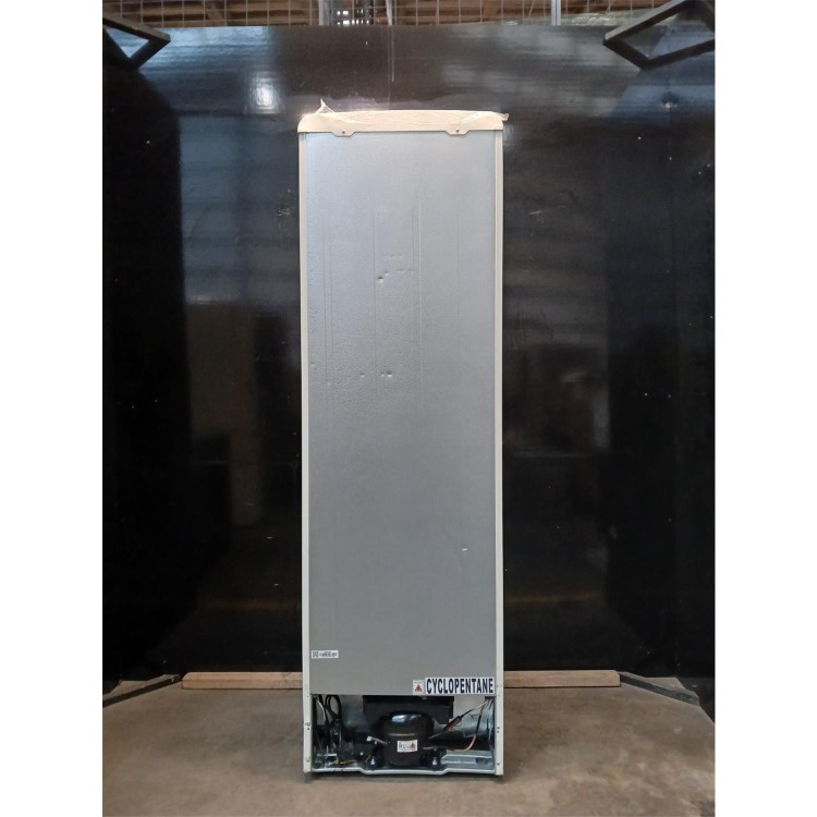 Refurbished electriQ 244 Litre 60/40 Retro Freestanding Fridge Freezer - Cream