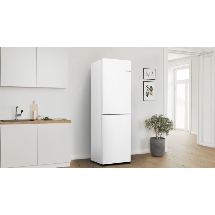 Refurbished Bosch Series 2 255 Litre 50/50 Freestanding Fridge Freezer - White
