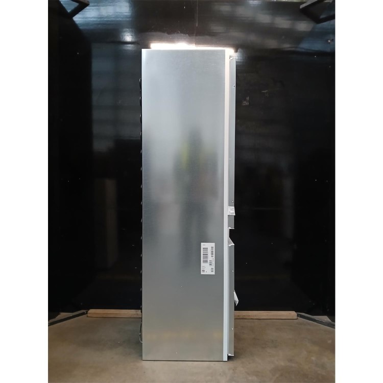 Refurbished Neff N30 260 Litre 60/40 Integrated Fridge Freezer - White