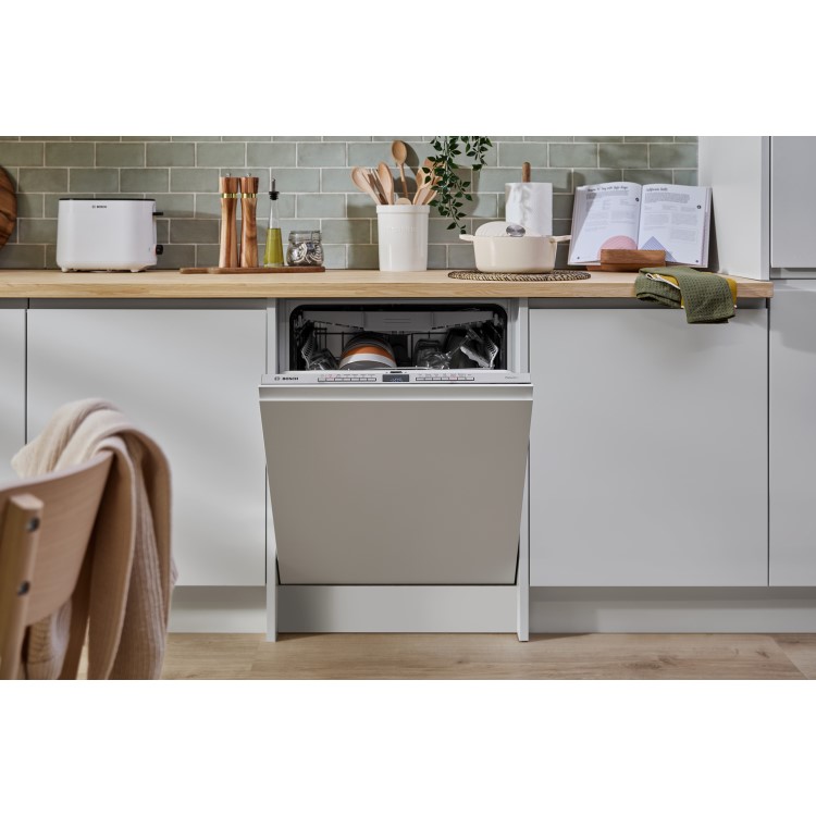 Bosch Series 6 Integrated Dishwasher - Smart Wi-Fi, B-Rated, Silver control panel