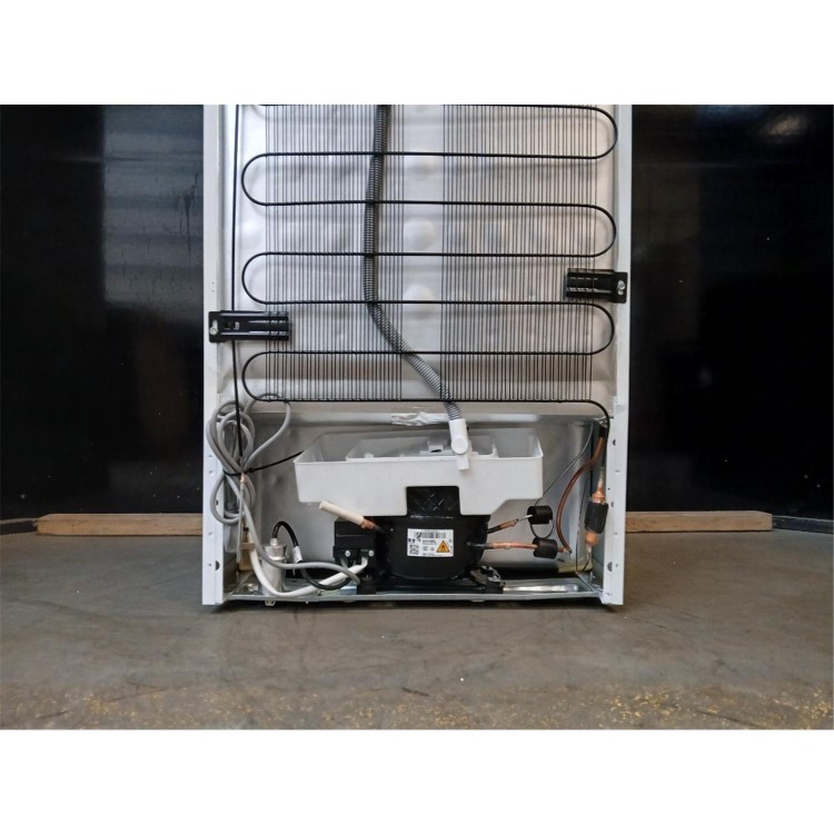 Refurbished Beko CFG4582DW 268 Litre 50/50 Freestanding Fridge Freezer with Water Dispenser - White