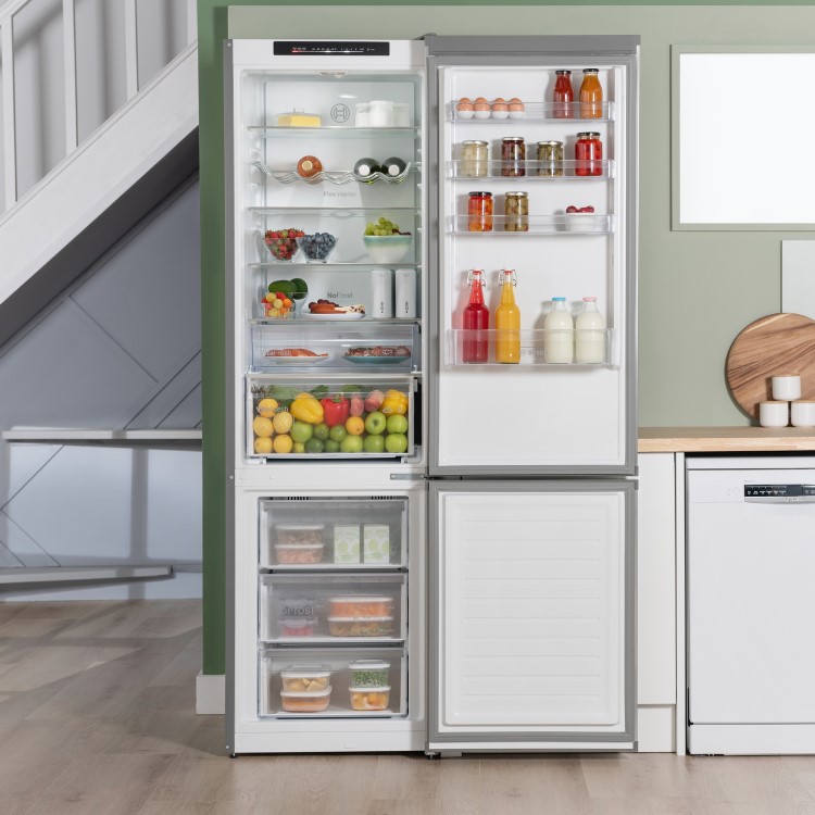 Refurbished Bosch Series 4 363 Litre 70/30 Freestanding Fridge Freezer - Stainless Steel