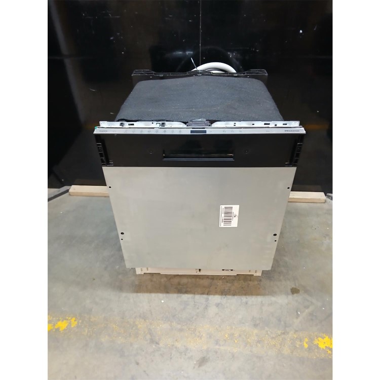 Refurbished Hisense Hi6 Integrated Dishwasher - Auto Dry, A-Rated, Silver control panel