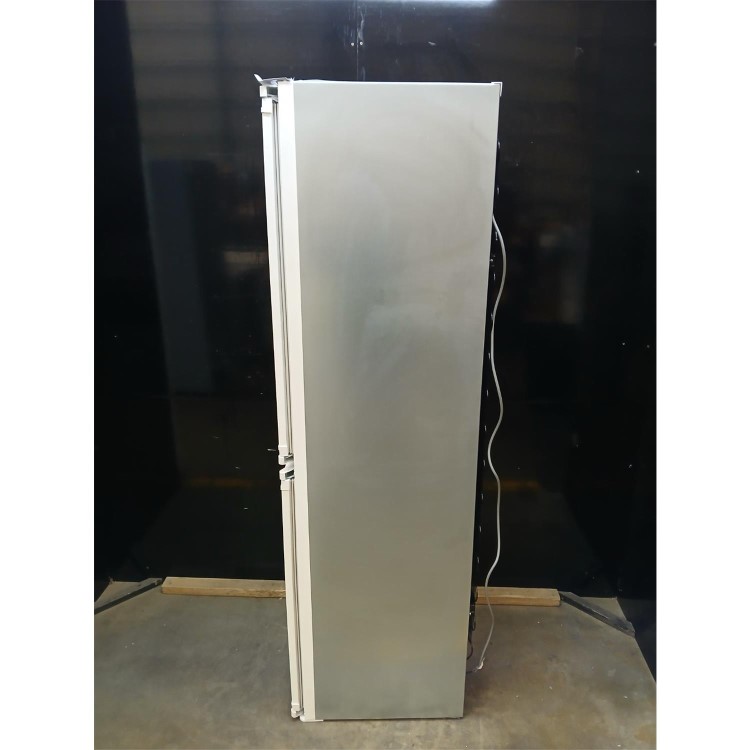 Refurbished Indesit 254 Litre 178cm 50/50 Integrated Fridge Freezer with Sliding Door Hinge