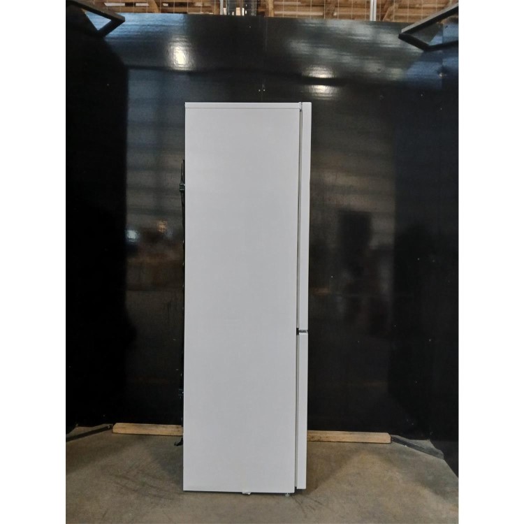 Refurbished Beko 262 Litre 60/40 Freestanding Fridge Freezer - White