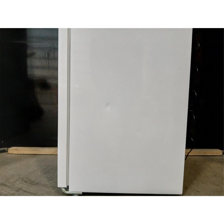 Refurbished Beko 262 Litre 60/40 Freestanding Fridge Freezer - White