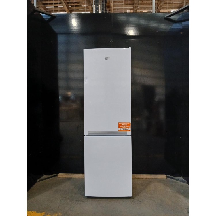 Refurbished Beko 262 Litre 60/40 Freestanding Fridge Freezer - White
