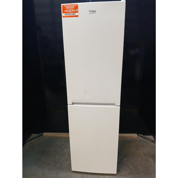 Refurbished Beko 270 Litre 50/50 Freestanding Fridge Freezer - White