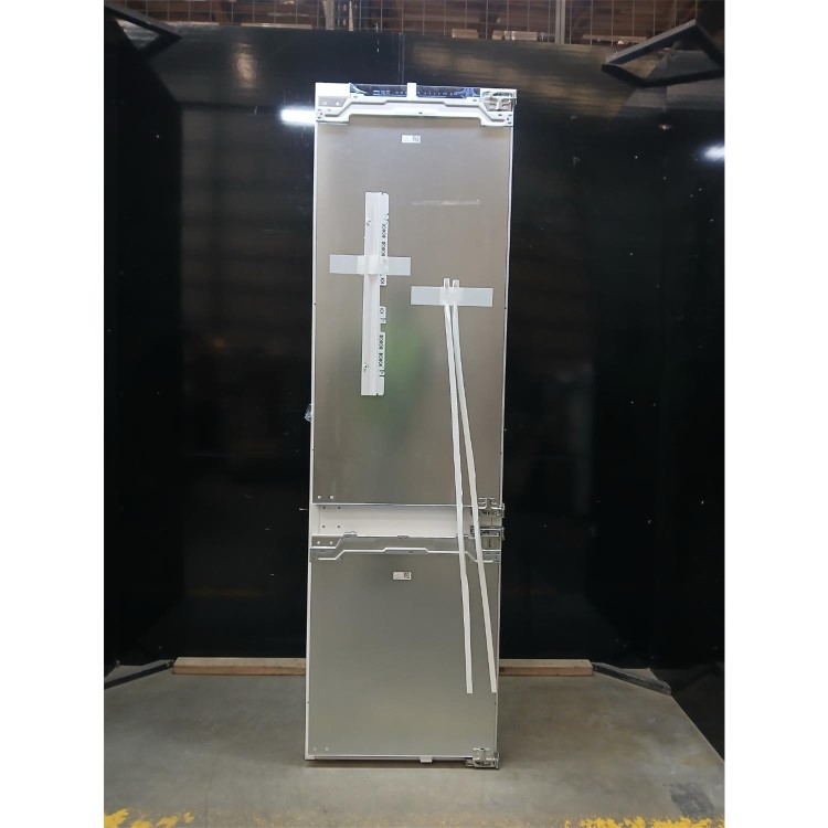 Refurbished Bosch Series 4 290 Litre 70/30 Integrated Fridge Freezer - White