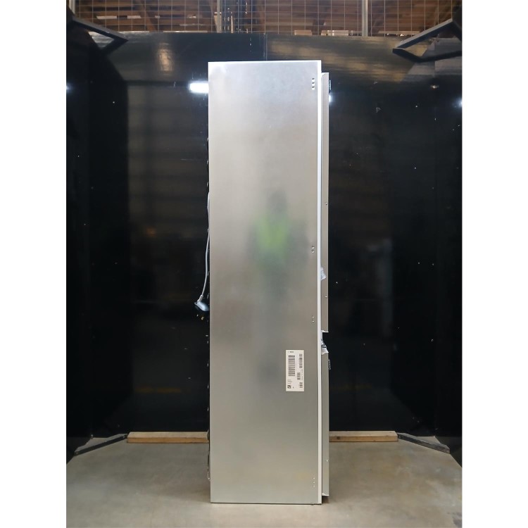 Refurbished Bosch Series 4 290 Litre 70/30 Integrated Fridge Freezer - White