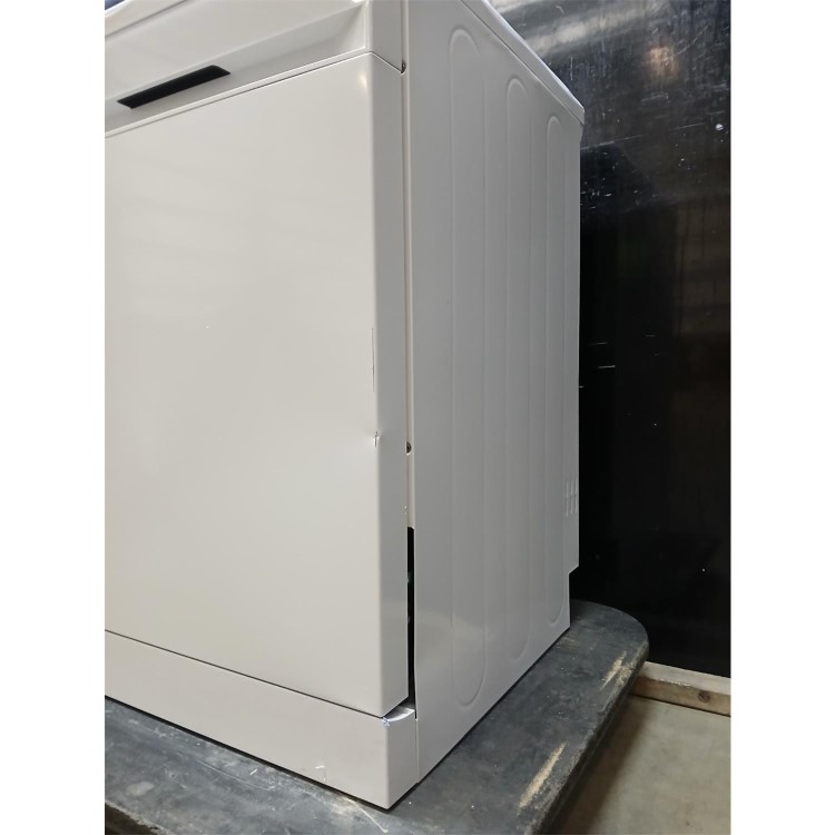 Refurbished Hisense Hi6 Freestanding Dishwasher - WiFi-enabled A-Rated White