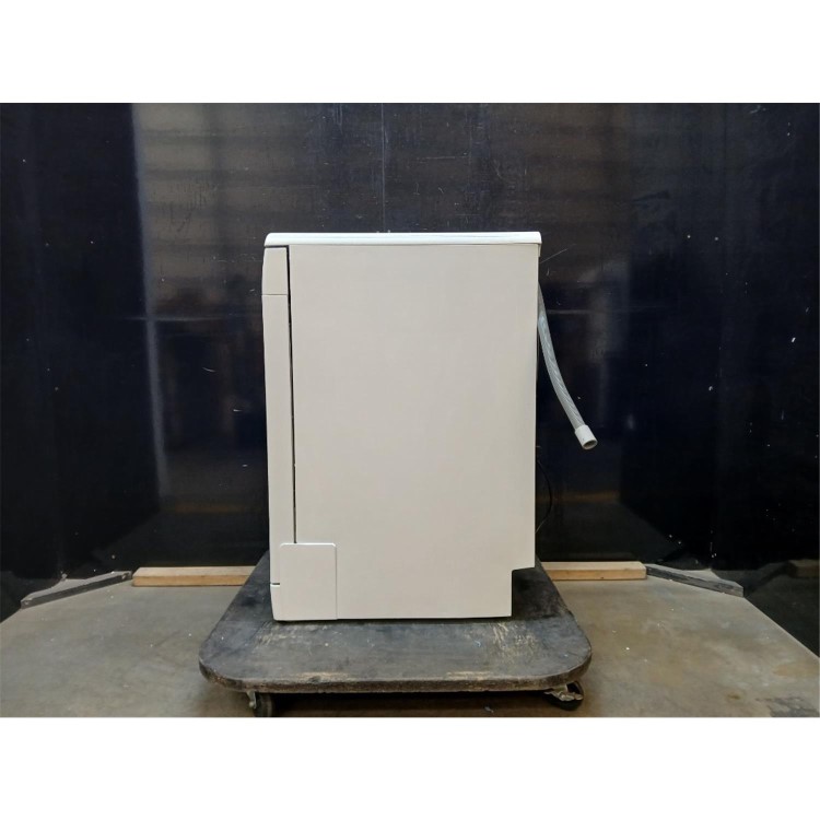 Refurbished Indesit Push&Go Freestanding Slimline Dishwasher - D-Rated, White