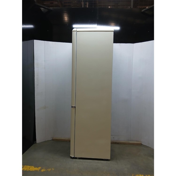 Refurbished electriQ 244 Litre 60/40 Retro Freestanding Fridge Freezer - Cream