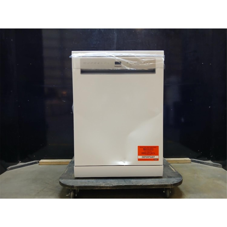Refurbished Hotpoint Maxi Space Freestanding Dishwasher - C-Rated White