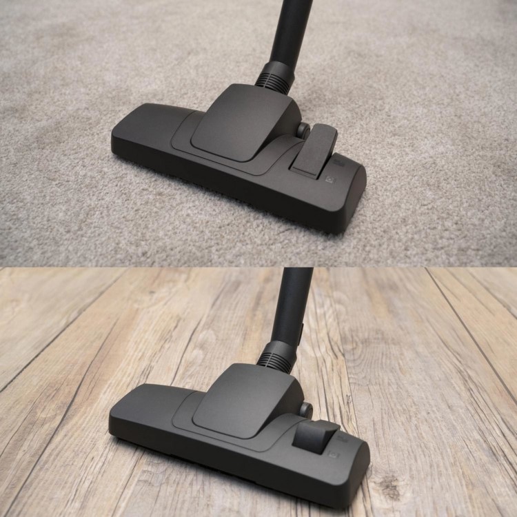 Numatic Henry Vacuum Cleaner - Red