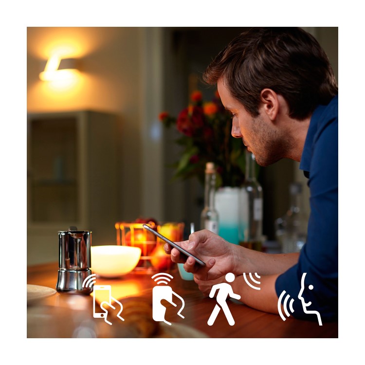 Philips Hue White Ambiance E14 Single Bulb