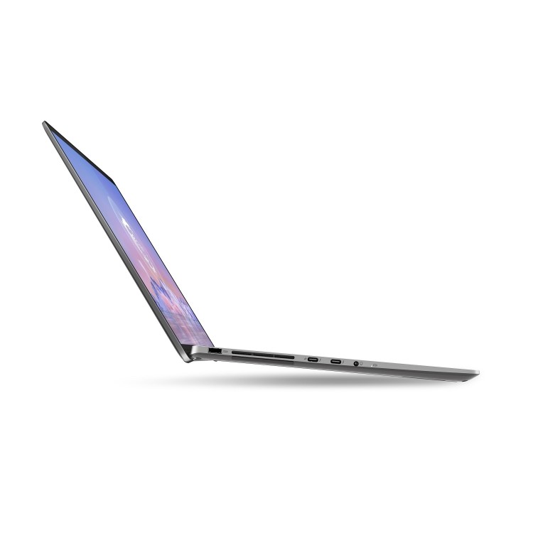 MSI Creator Z17HX Studio Intel Core i9 64GB 2TB RTX 4060 165Hz 17 Inch Windows 11 Gaming Laptop