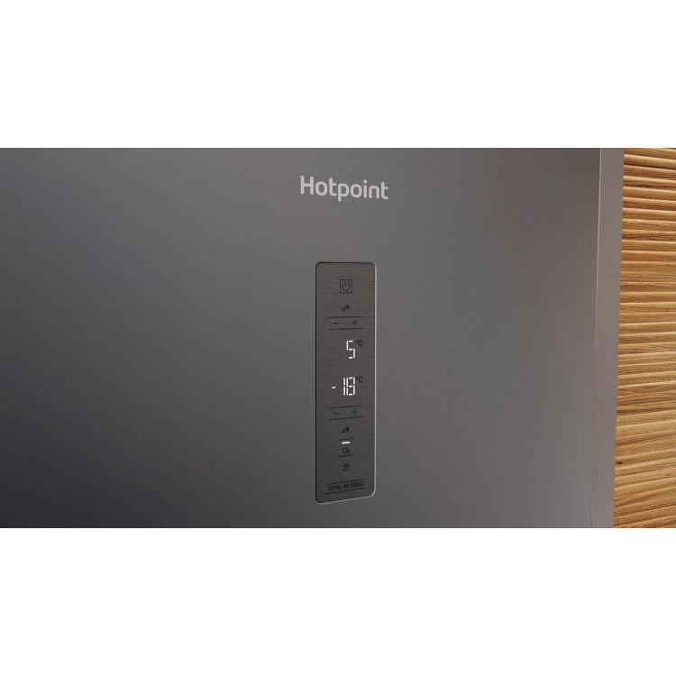 Hotpoint 367 Litre 70/30 Freestanding Fridge Freezer - Silver Black