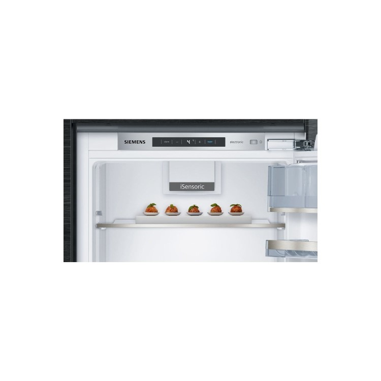 Refurbished Siemens KI81RADE0G iQ500 Fully Integrated 319 Litre In-Column Fridge