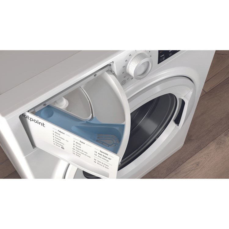 Refurbished Hotpoint AntiStain NSWM946WUK Freestanding 9KG 1400 Spin Washing Machine White
