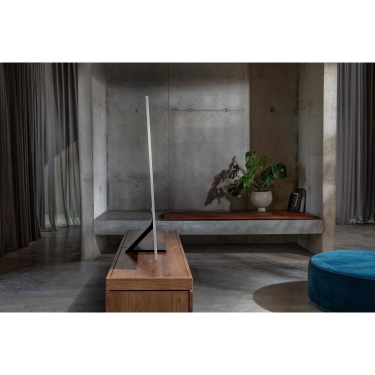 Samsung QE85Q950TSTXXU 85" Smart 8K HDR10+ QLED TV with Soundbar