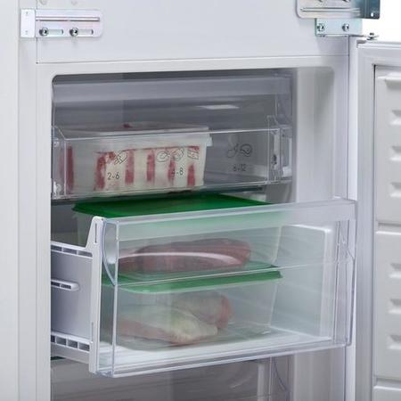 Refurbished Baumatic BRCIF3180E/N Integrated 243 Litre 70/30 Frost Free Fridge Freezer White