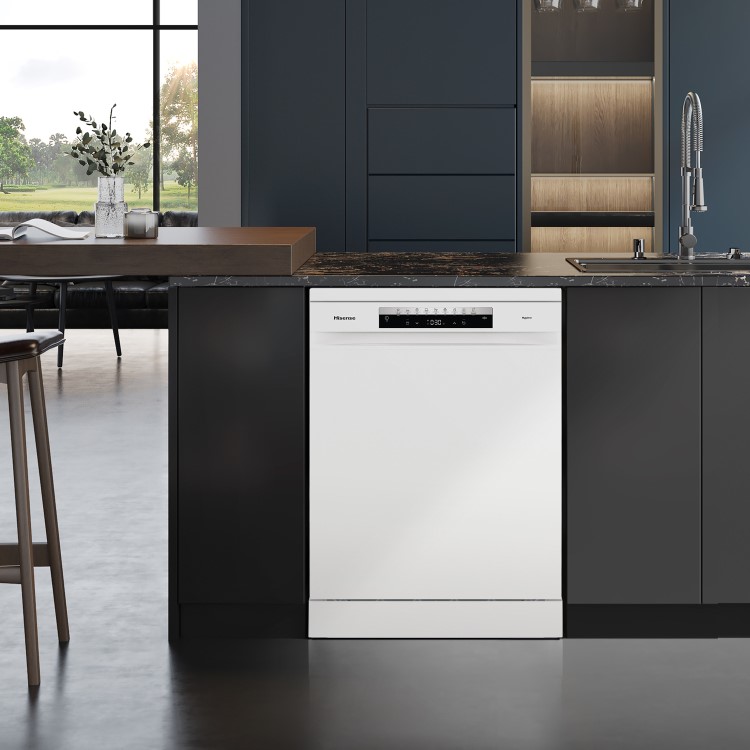 Refurbished Hisense HS673C60WUK 16 Place Freestanding Dishwasher White