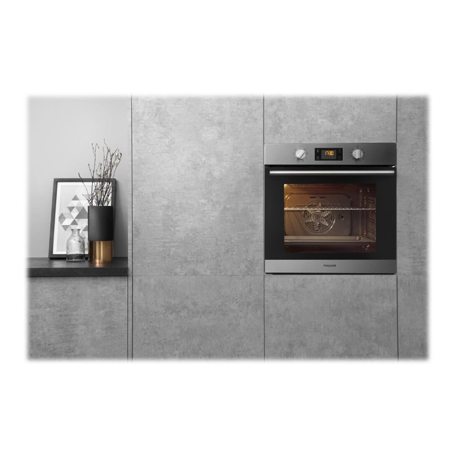 Refurbished Hotpoint SA2540HIX 60cm Single Built In Electric Oven BuyItDirect.ie