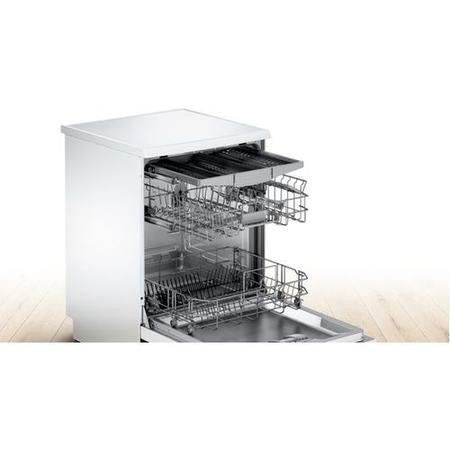 Refurbished Bosch Serie 2 ActiveWater SMS25EW00G 13 Place Freestanding Dishwasher Page 1 BuyItDirect.ie