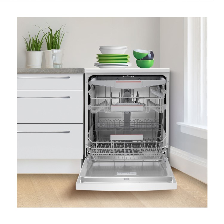 Refurbished Bosch Series 4 SMS4HCW40G 14 Place Freestanding Dishwasher White