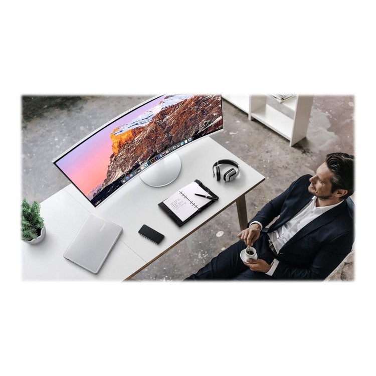 Samsung 34" 2K QHD 100Hz Thunderbolt 3 Curved QLED Monitor