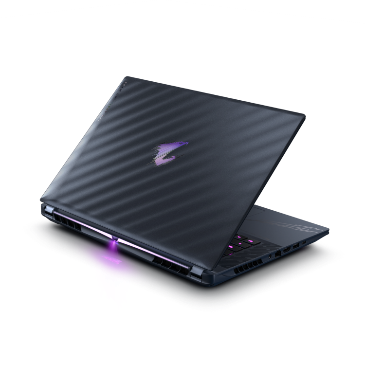 GIGABYTE AORUS MASTER 16 Intel Core Ultra 9 32GB RAM 2TB SSD GeForce RTX 5080 240Hz 16 Inch Windows 11 Pro Gaming Laptop
