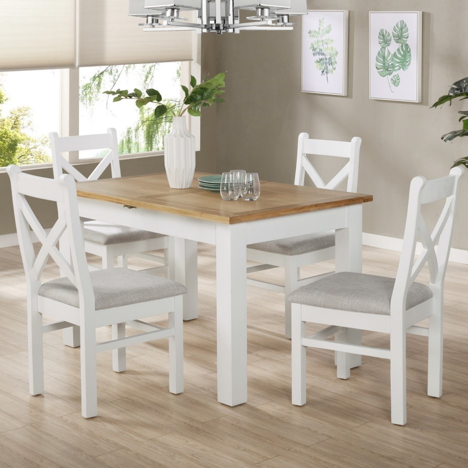 White Extendable Dining Table in Solid Wood with an Oak Top Aylesbury