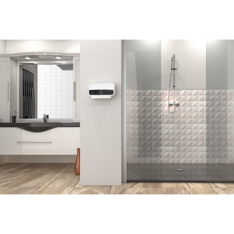 GRADE A1 - Ariston Aures Slim Multi-Point 9.5 kW Unvented Instantaneous Electric Water Heater