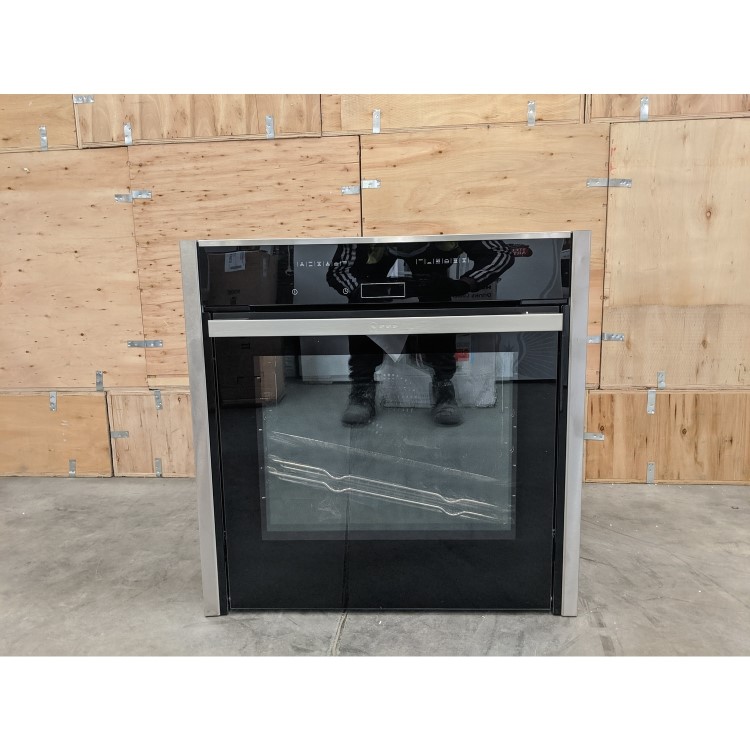 Refurbished NEFF Slide&Hide N70 B47CR32N0B 60cm Built In Electric Oven
