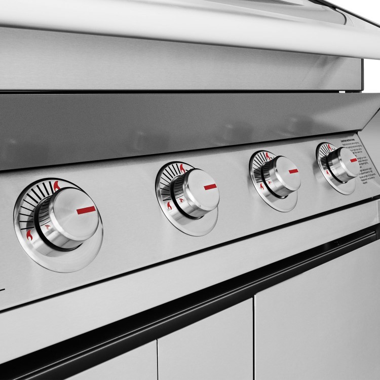 Beefeater 1600S Series - 5 Burner Gas BBQ Grill - Silver 
