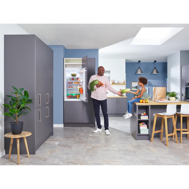 Beko 262 Litre 70/30 Integrated Fridge Freezer with HarvestFresh