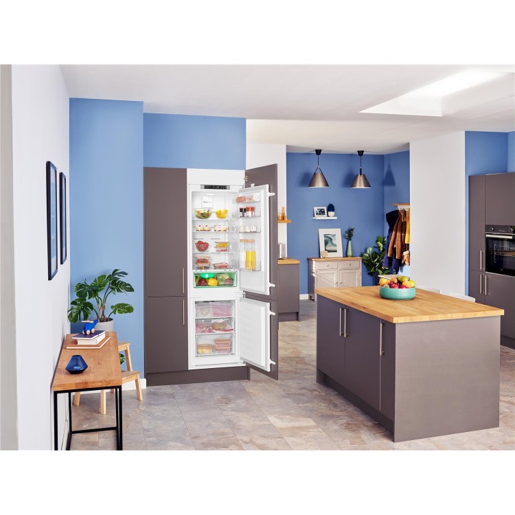** Beko INTEGRATED FROST FREE 7030