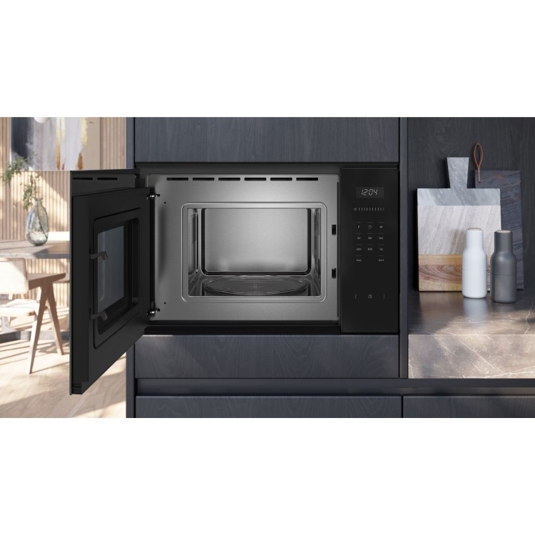 Siemens iQ500 Built-In 800W Microwave - Black